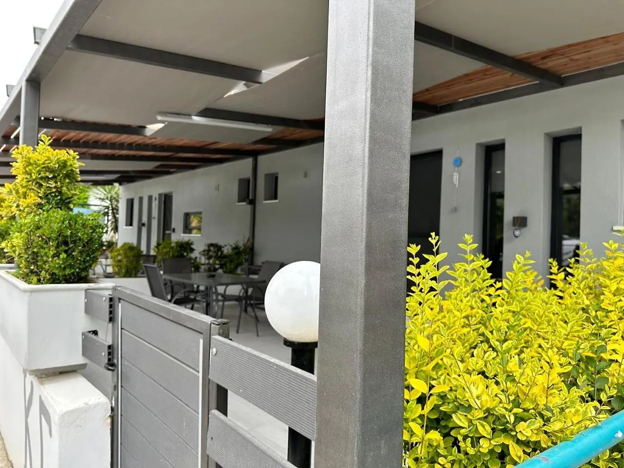 K.G Apartment Pefkochori 0*,