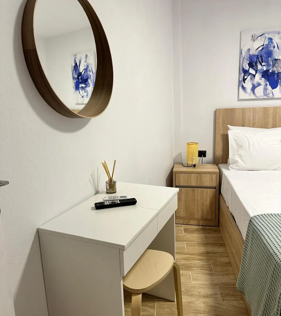 K.G Apartment Pefkochori 0*,